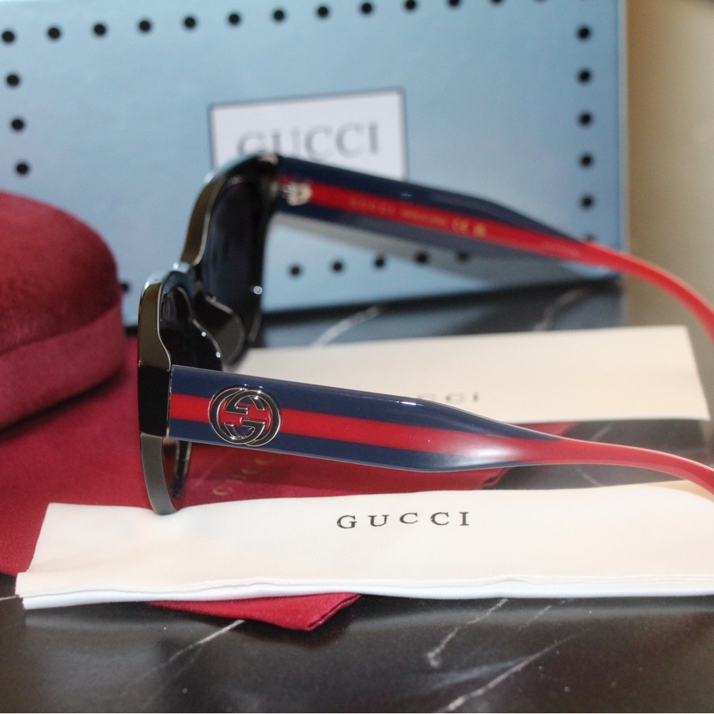 Gucci GG1866SK Women's Black Cat-Eye Sunglasses with Blue & Red Arms - Picture 4 of 8